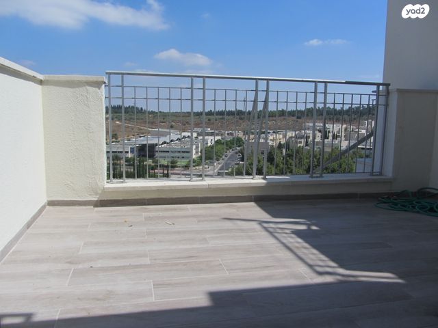 דירה, ישעיהו הנביא 31, הנביאים, מודיעין מכבים רעות