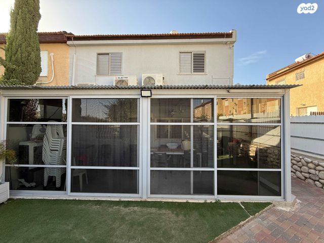 פרופ. מיכאל אבן ארי 18