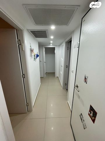 דירה, בקעת סיירים 17, שקמים ואגמים, אשקלון