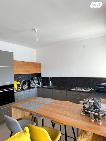 דירה, אהבת אדם 66, שרונה, כפר יונה