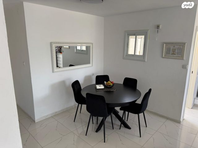 מבוא הגבים 30