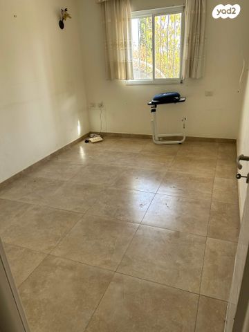 יוסף נדבה 49