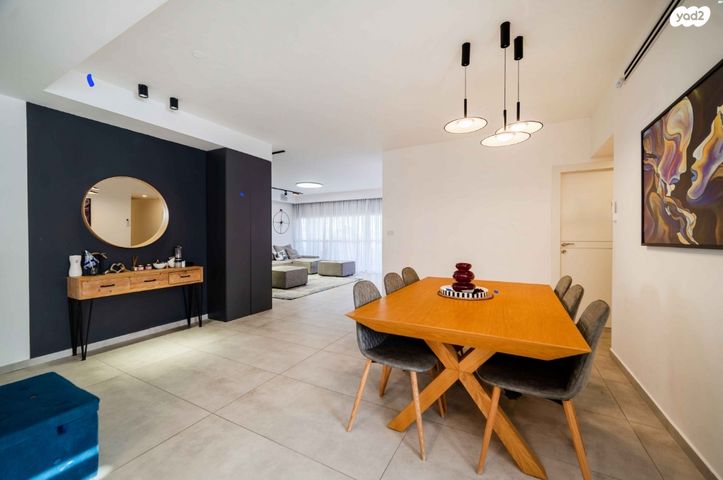 גג/ פנטהאוז, משה דוד מייזנר 8, כפר גנים ג, פתח תקווה