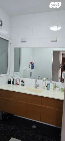 גג/ פנטהאוז, אריה לייב יפה 47, הרצליה הירוקה, נווה עובד, הרצליה