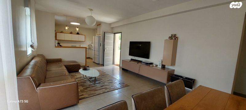 דירה, העירית 36, צמח השדה, מעלה אדומים