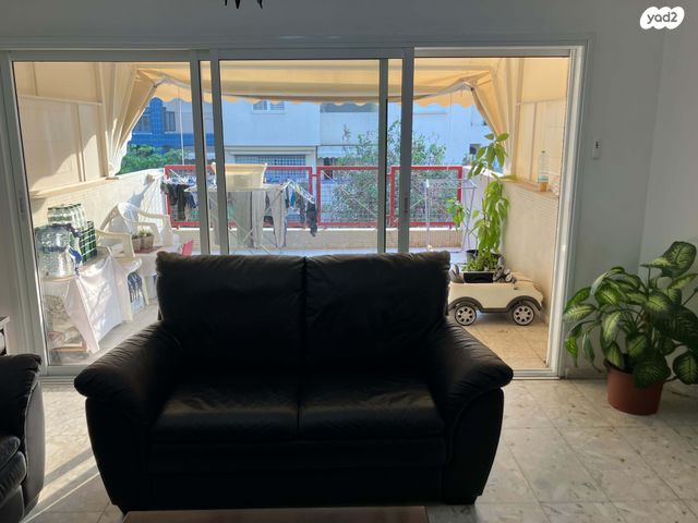 דירה, הזמורה 6, קרית כרמים, ראשון לציון