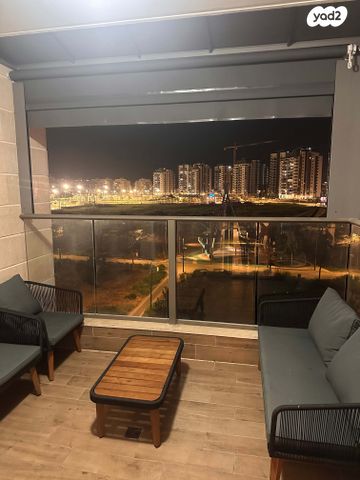 דירה, שדרות אבני החושן 12, כרמי גת, קרית גת