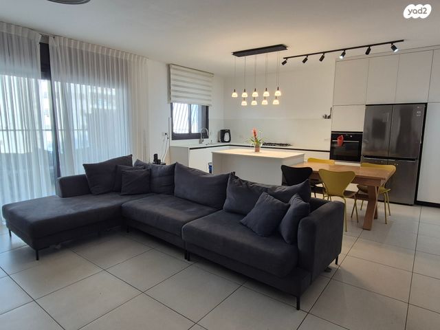 דירה, משה לוי 7, נאות שמיר, רמלה