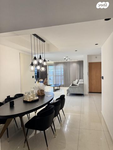 משה קהירי 45