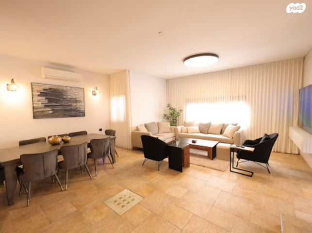 בית פרטי/ קוטג', אודם 16, נווה אורנים, צפת