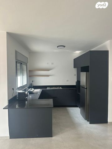 דירה, אפרים שריר 27, גבעת אוסישקין, נהריה