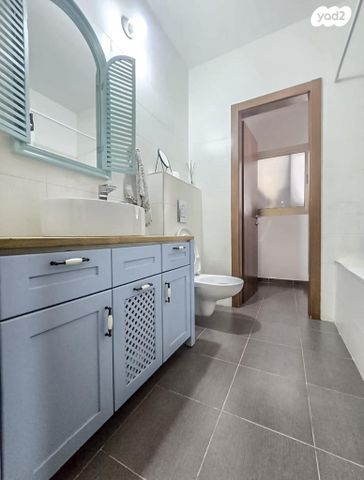 דירה, הזוהר 13, מחנה יהודה, פתח תקווה