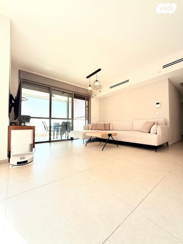 דירה, שדרות מקס ואמפרו שיין 4, רחובות החדשה, רחובות