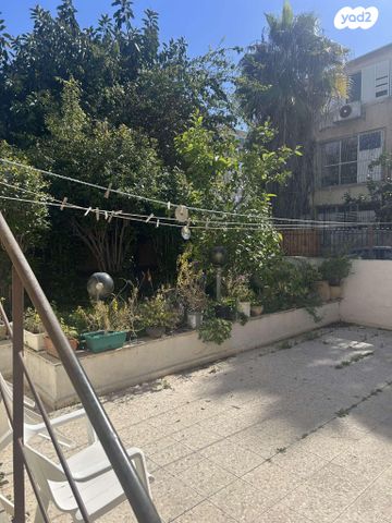 דירת גן, הרבי מויטבסק 4, צהלון, שיכוני חסכון, תל אביב יפו