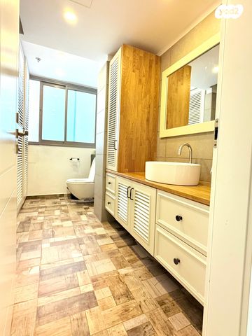 דירה, שדרות מקס ואמפרו שיין 4, רחובות החדשה, רחובות