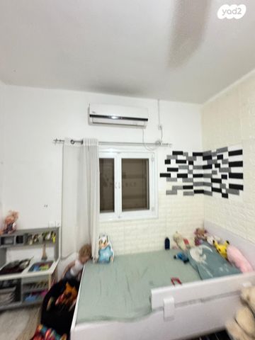 בית פרטי/ קוטג', שבזי 17, שאר העיר, קרית עקרון