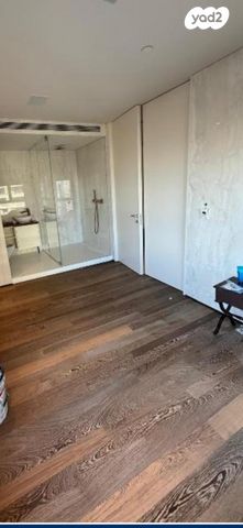 דירה, אלוף קלמן מגן 3, גני שרונה, קרית הממשלה, תל אביב יפו