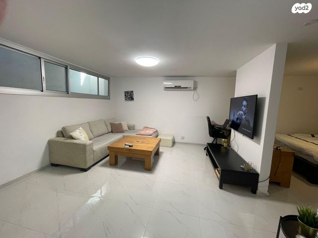 עמירן מידן 19