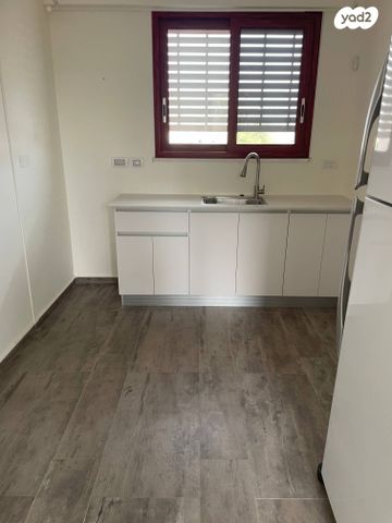 יחידת דיור, אריה קרסיקוב 5, המושבה הגרמנית, גדרה