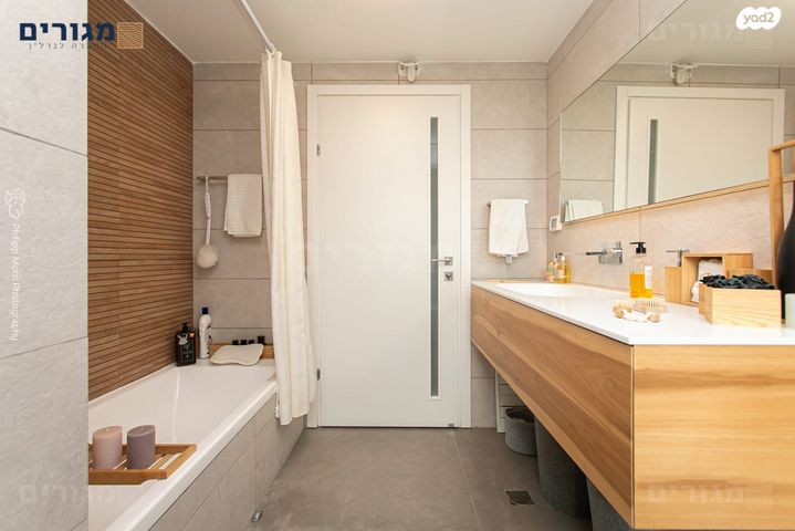 בנימין ד'ישראלי 34