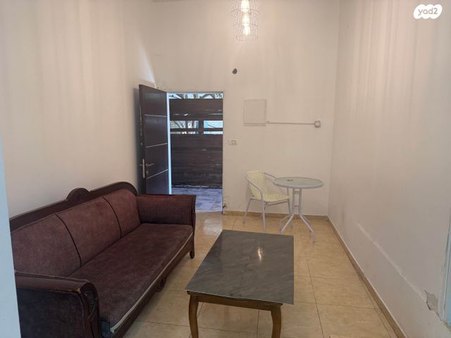 דירה, שדרות אבא חושי 240, עספיא, עספיא