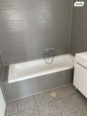 דירה, הערבה 18, גבעת טל, אלפי מנשה