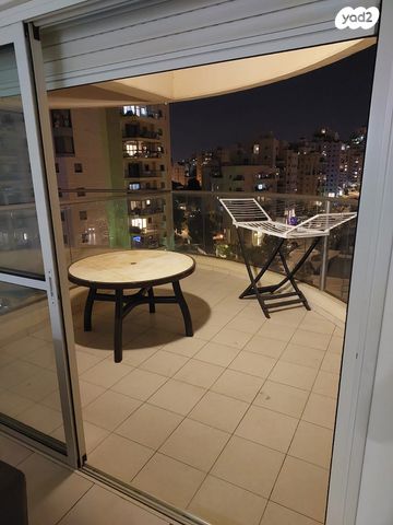 אמיר דרורי 38