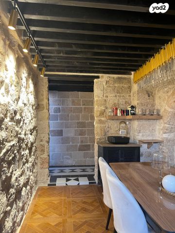 עיר עתיקה 12 6