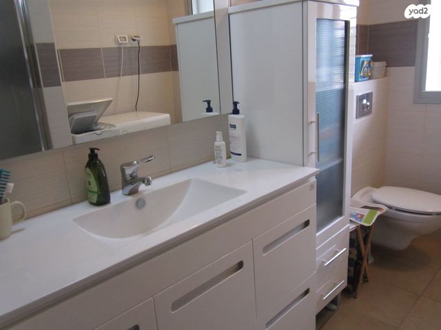 סאבלט, עקיבא 101, קרית אליהו גולומב, רעננה