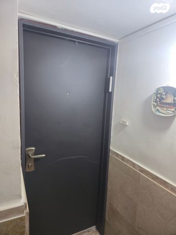 לוין אפשטיין 10