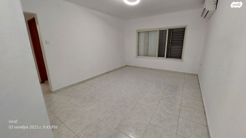 שדרות זלמן שז"ר 35