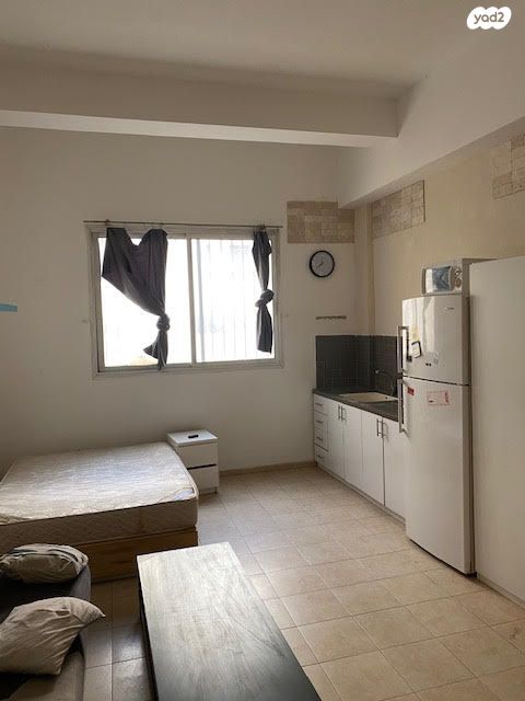 סטודיו/ לופט, דרך העצמאות 63, שער פלמר, תחנת רכבת השמונה, חיפה