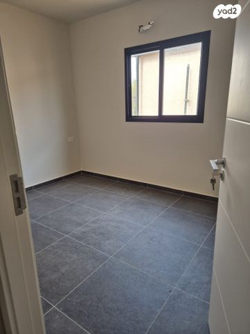 משעול היושבת בגנים 1