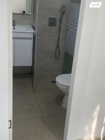 דירה, יגור 18, נווה פז, חיפה