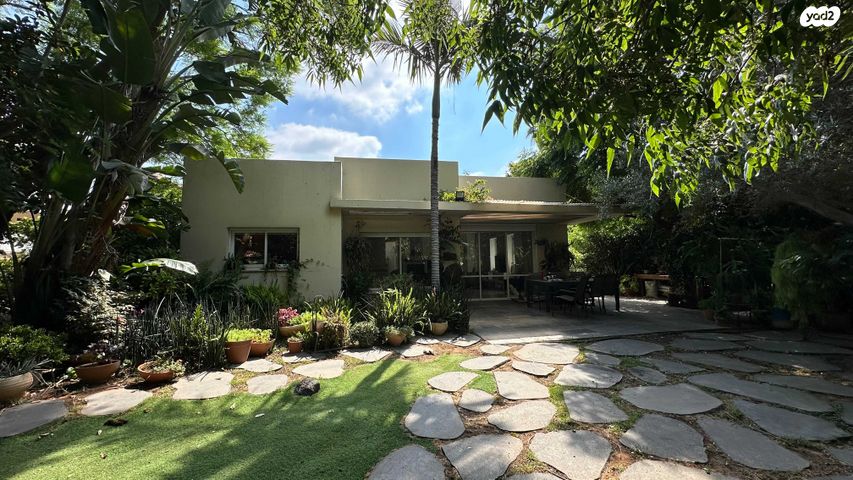 דרך המסילה 67