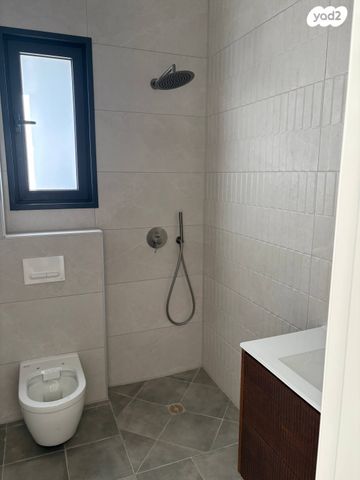 דירה, יצחק ויטנברג 2, פסגת הדר / נווה עוז הירוקה, פתח תקווה