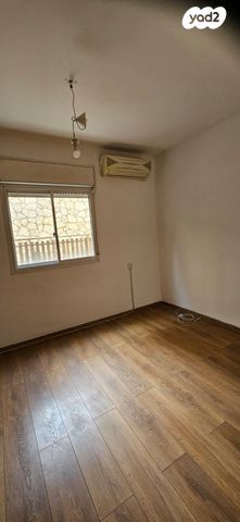 דירה, דרך הציונות 26, רובע ג', אריאל