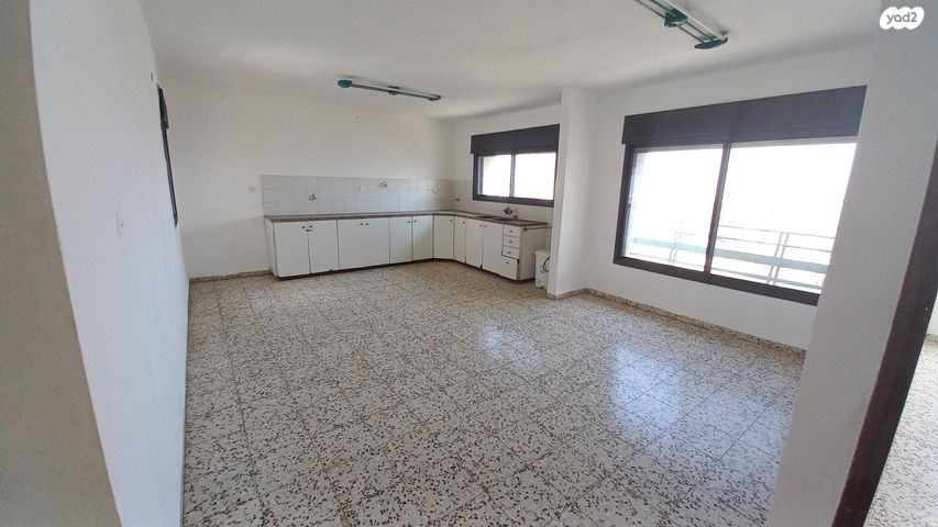 דירה, השופטים 21, אחוזת כנרת, טבריה