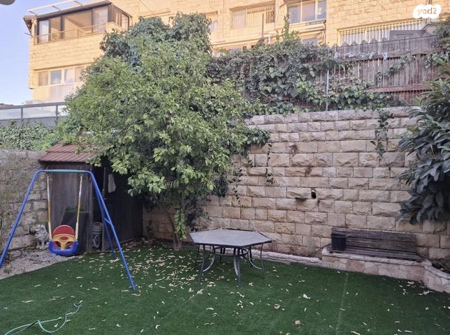 דירת גן, שבתאי הנגבי 71, גילה, ירושלים