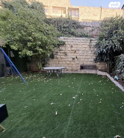 דירת גן, שבתאי הנגבי 71, גילה, ירושלים