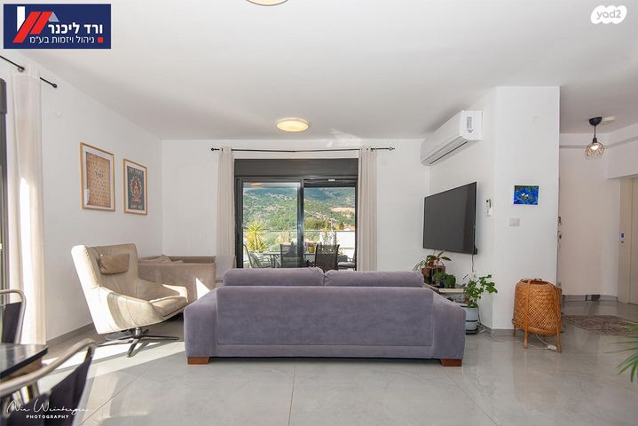 גג/ פנטהאוז, בצל האורנים, קרית טבעון