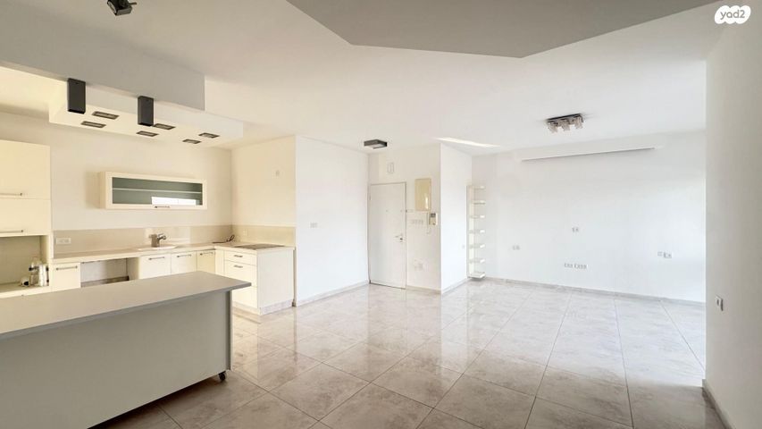 דירה, רא"ל חיים לסקוב 9, היובל, שרונה, רחובות