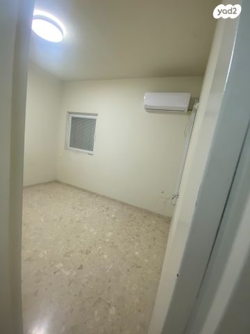 גג/ פנטהאוז, ריינס 33, הצפון הישן - דרום, תל אביב יפו