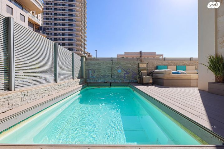 דו משפחתי, בני בנימין 32, נתניה