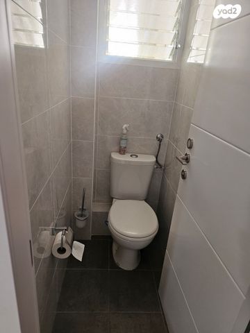 דירה, מורדי הגטאות, שיכוני המזרח, ראשון לציון