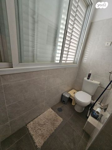 דירה, מורדי הגטאות, שיכוני המזרח, ראשון לציון