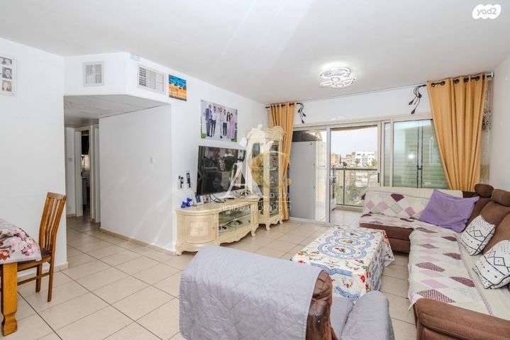 דירה, דרך הטייסים, נווה חן, תל אביב יפו