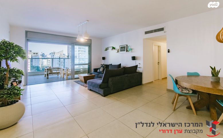 דירה, נעמי שמר 1, חולון