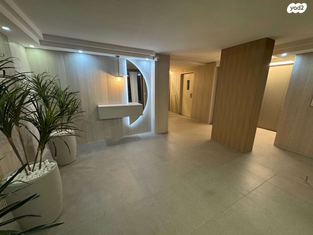 דירה, משה איכילוב, צפון מערב מרכז העיר, נתניה