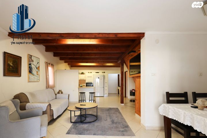 גג/ פנטהאוז, דב הוז, אושיות, רחובות